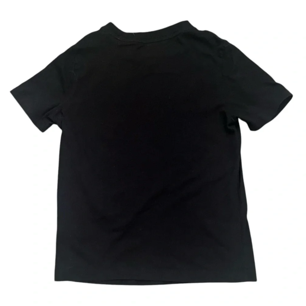 Old Navy casual play Graphic Tee with Palm Trees and Sunset black Boys S (6-7)